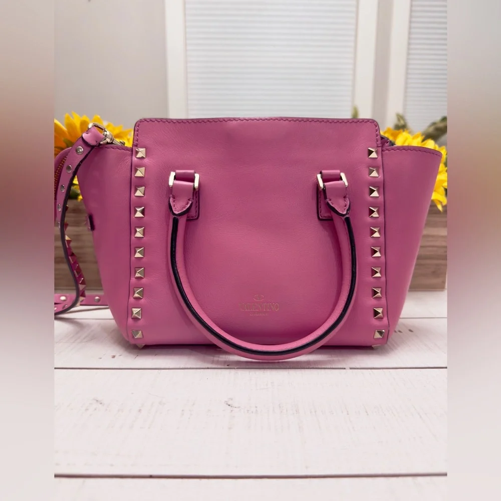 Pink Valentino Garavani Small Leather Rockstud Tote - Picture 2 of 15